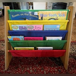 Kids books  organizers comes with 10 books